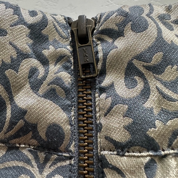 Urban Outfitters Kimchi Blue Blue and Gold Mini Skirt Size 2 - Picture 2 of 5